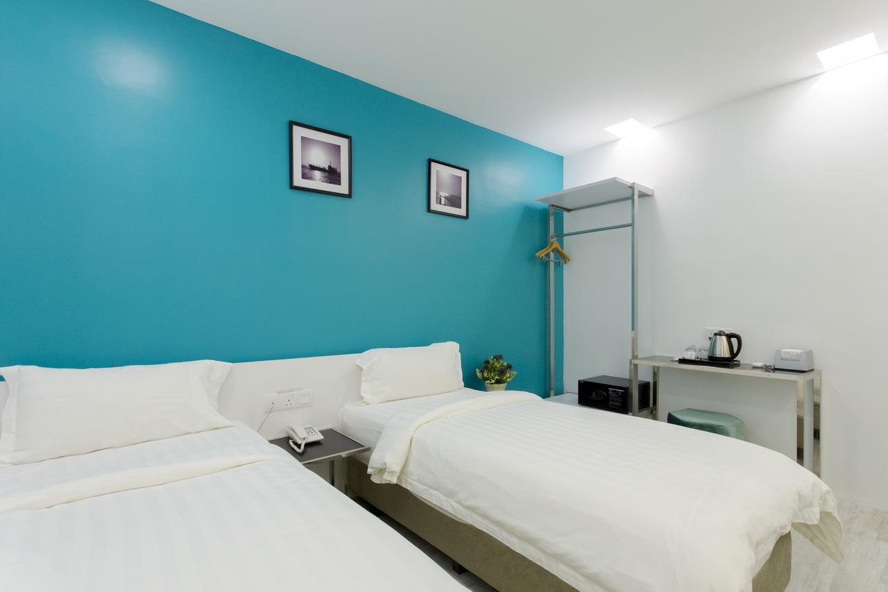 Aloha Hotel Sdn Bhd Pontian Kecil Exterior photo