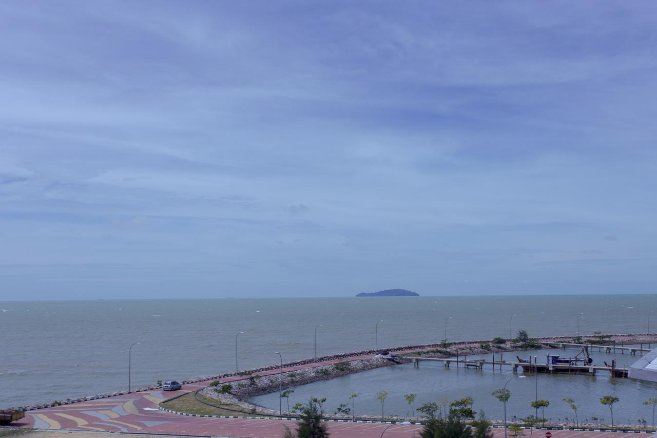 Aloha Hotel Sdn Bhd Pontian Kecil Exterior photo