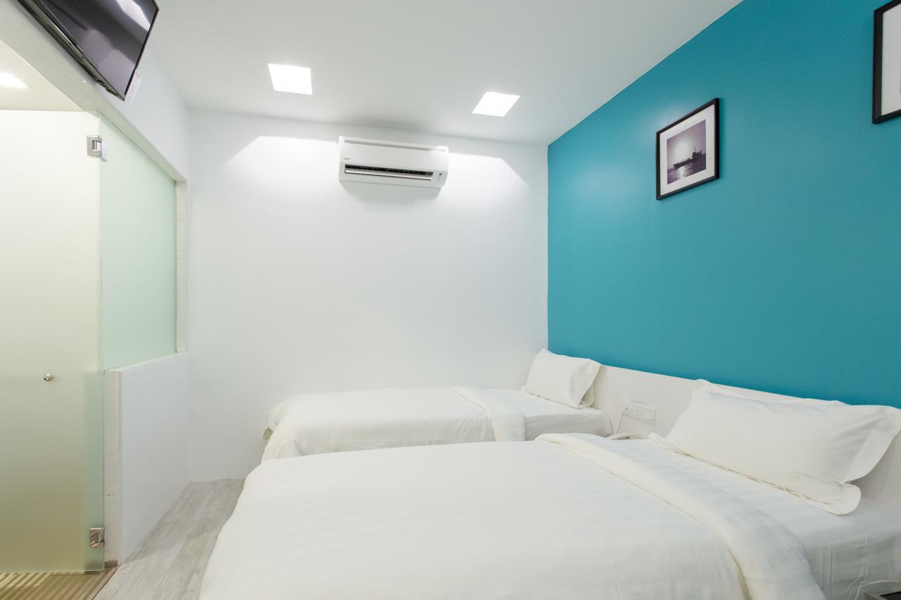 Aloha Hotel Sdn Bhd Pontian Kecil Exterior photo